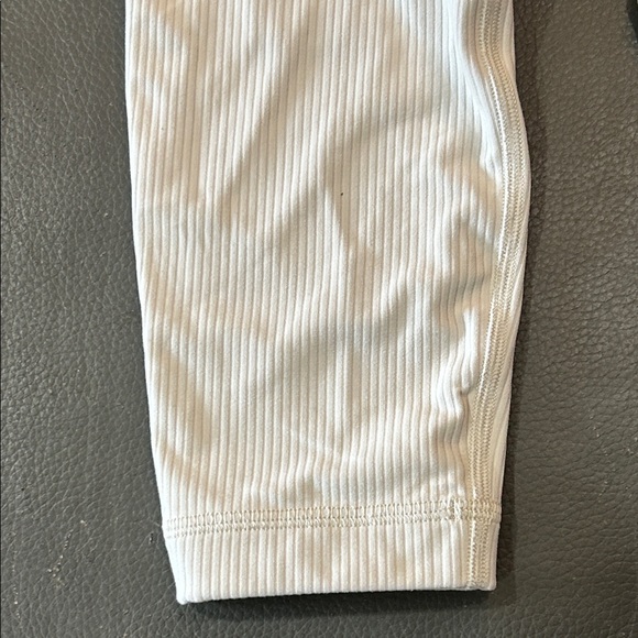 Lululemon Align Ribbed Bodysuit in White Opal. Size 4 - Picture 6 of 6